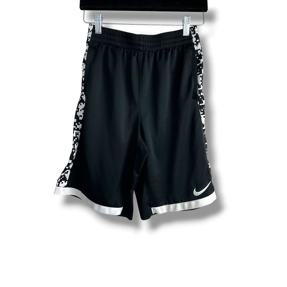 Nike Basketball Shorts Boys XL Black White Digital Camo Dri-FIT Athletic Pocket
